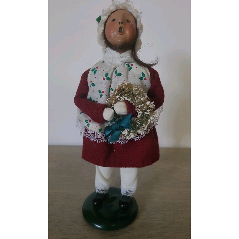 Byers Choice Carolers Girl With Wreath Red Dress 1992 Vintage 10"